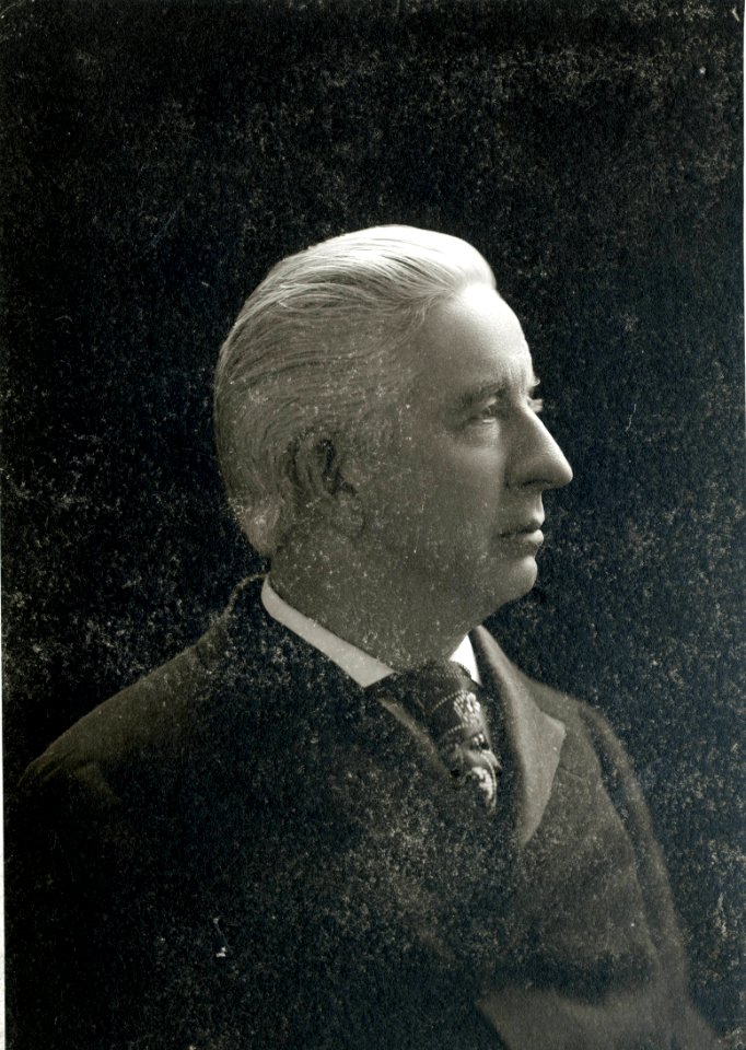 Opera singer Henry Clay Barnabee (SAYRE 2761)