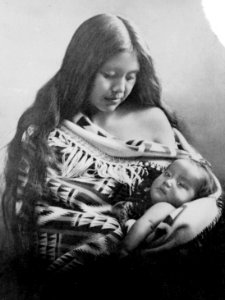 Oregon's Indian Madonna LCCN90710290 (cropped)