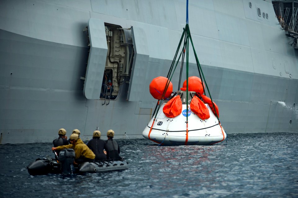 Orion Program 140803-N-FO359-277