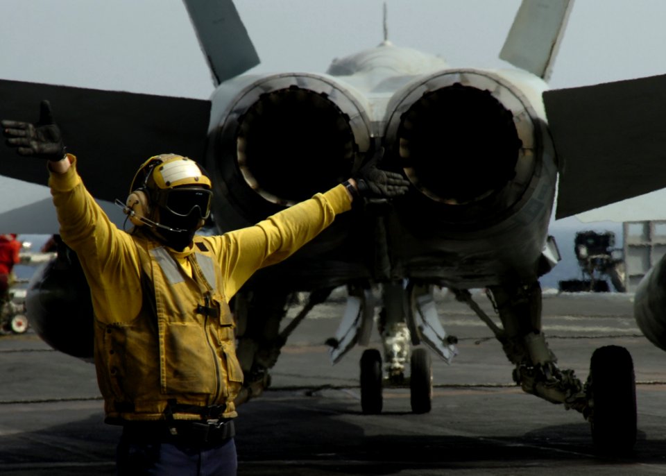 Operations aboard Eisenhower DVIDS42983