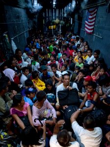 Operation Damayan 131121-N-NI474-218
