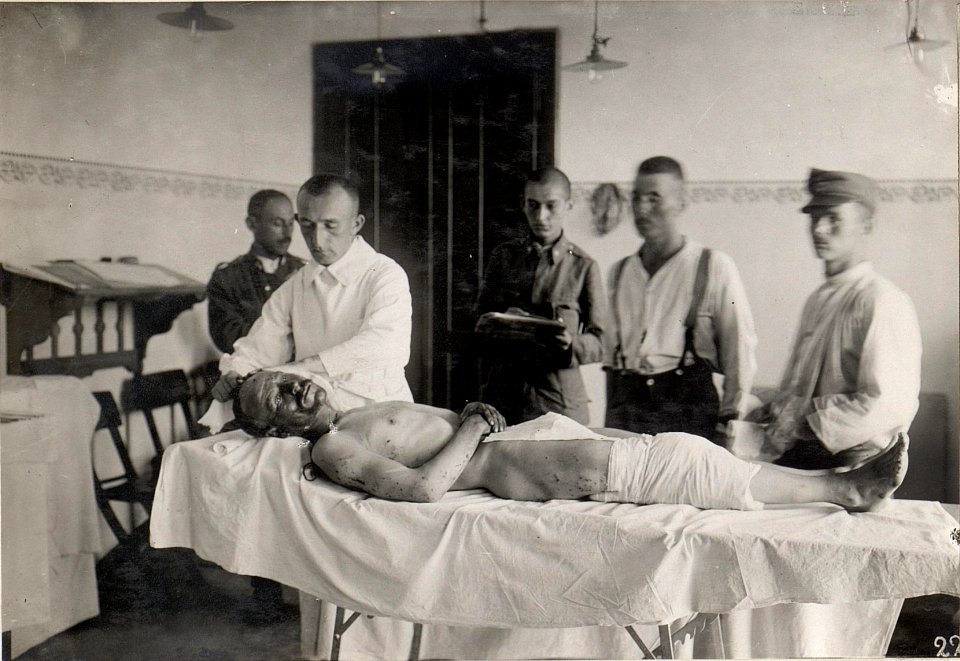 Operationszimmer im Feldspital, Wippach. (BildID 15600977)
