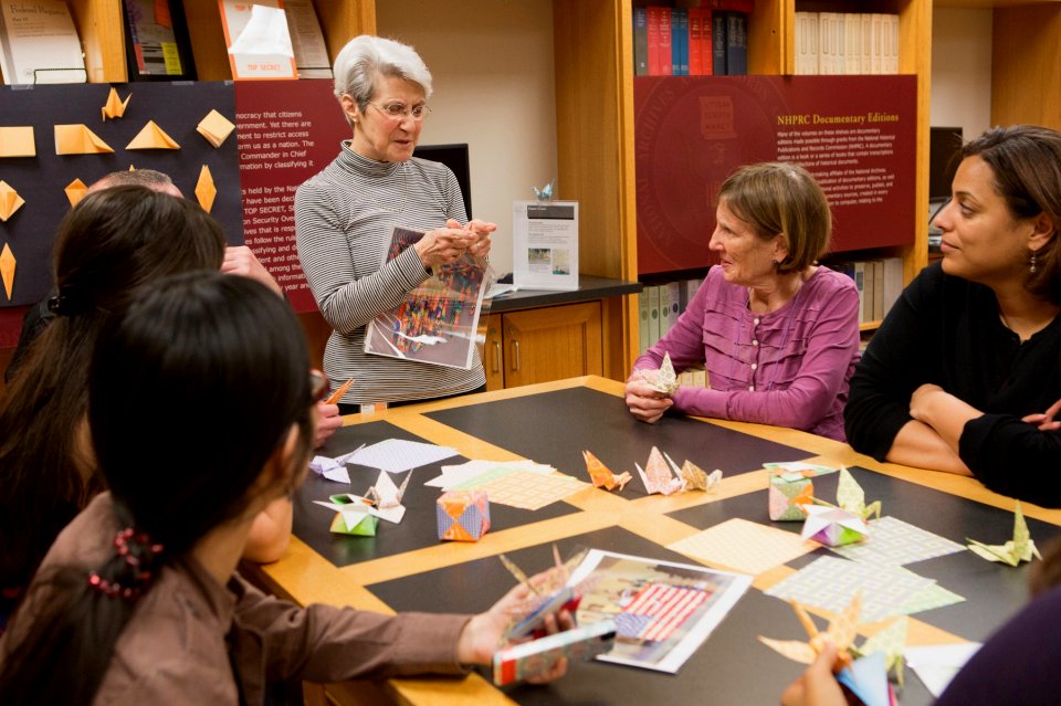 Origami Workshop (17006661075)