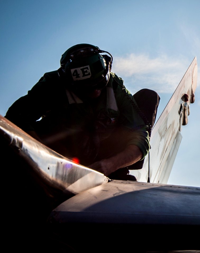 Operation Inherent Resolve 141119-N-WD464-061