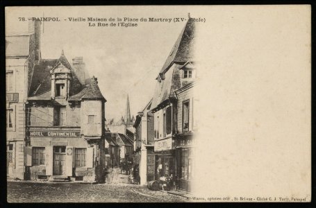 Paimpol - Vieille maison de la place du Martray et rue de l'église - AD22 - 16FI2721