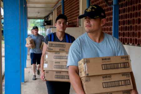 Operation Martillo 150511-N-IG780-132