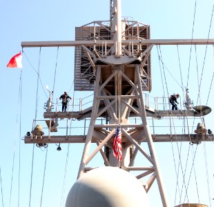 Operation Unified Response, Bataan Amphibious Relief Mission 100209-N-HK417-125