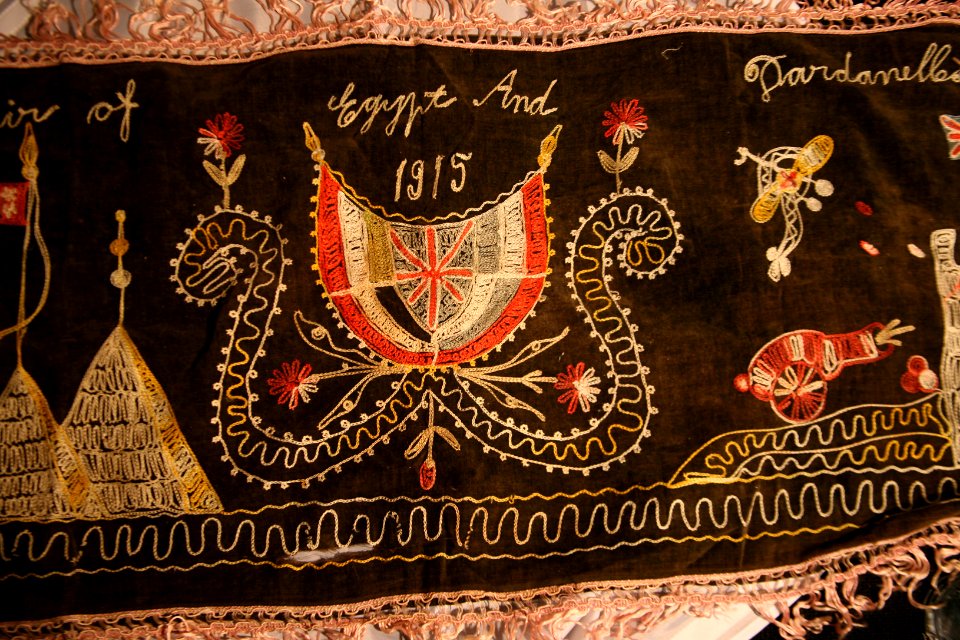 Oriental Table Runner, item 5