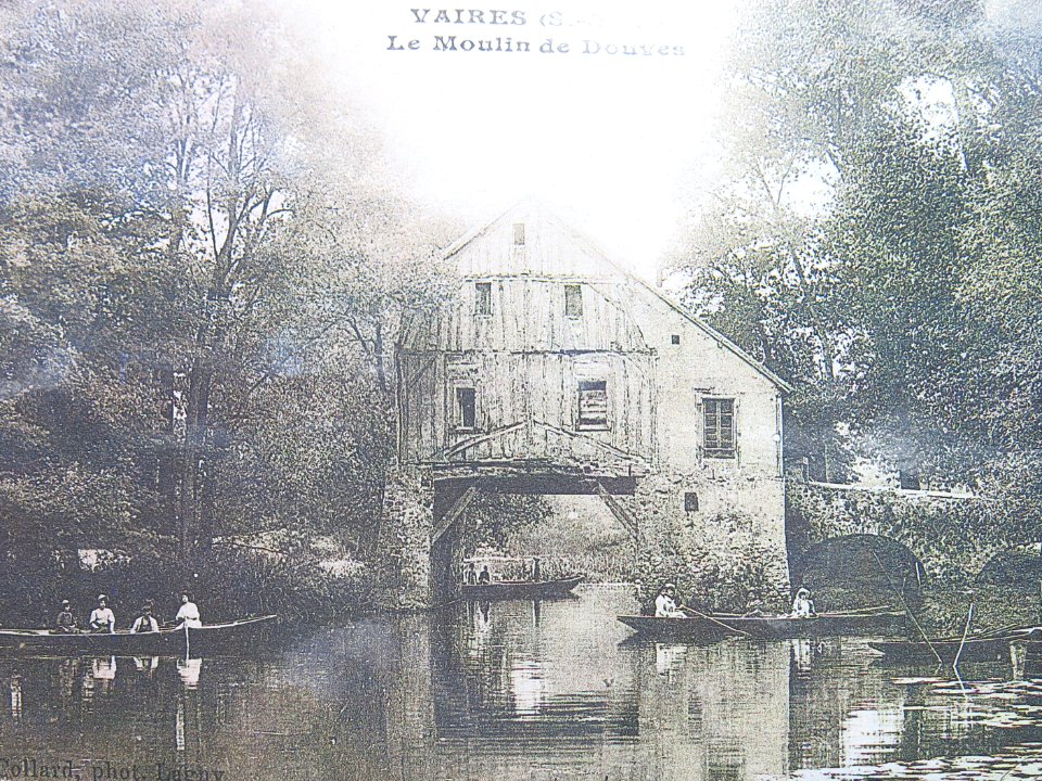 Original building of the moulin de Douvres