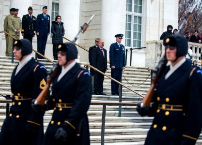 Pakistan SECDEF - guard (15377252664)