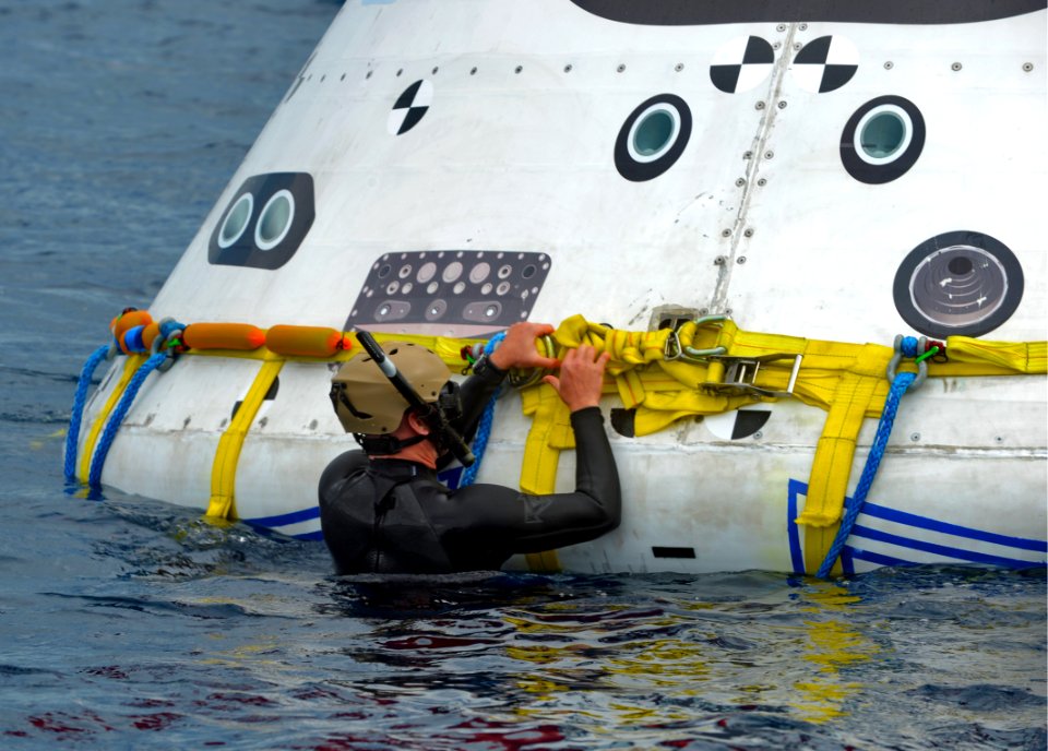 Orion Program 140803-N-FO359-072
