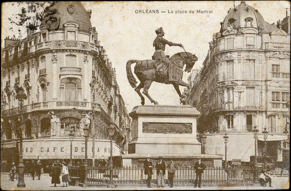 Orléans, La Place du Martroi CP 5508 PR