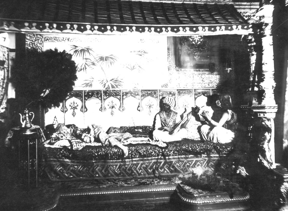 Orientaliska irrgång-salongen (Nya Panoptikon), Hamngatan 1894 01