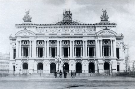 Palais Garnier 15 August 1867 facade - Delmaet and Durandelle - Mead 1991 p185