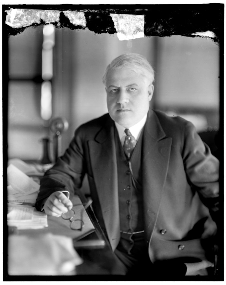 Palmer at Desk LOC hec.14154