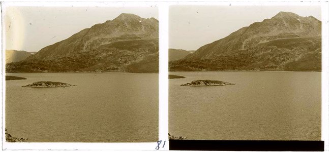 Paisatge de mar i muntanya