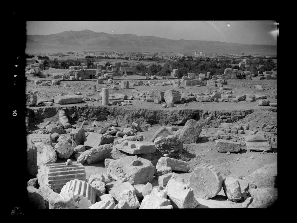 Palmyra. Excavated site of the temple court. New village in distance LOC matpc.15509