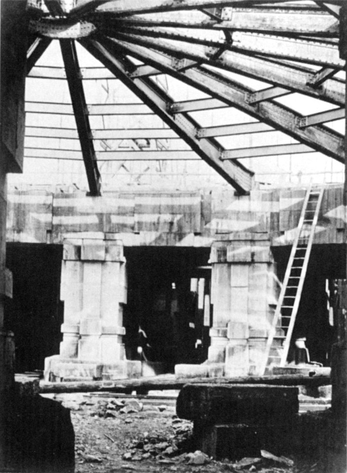 Palais Garnier 1864 circular vestibule - Mead 1991 p148