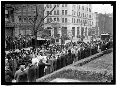 PAN AMERICAN MASS. THANKSGIVING DAY AT ST. PATRICK'S. GROUPS AT ST. PATRICK'S LCCN2016865068
