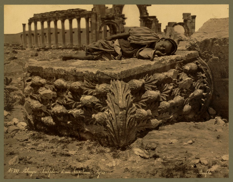 Palmyre. Sculpture d'un chapiteau - Syrie - Bonfils. LCCN2004670481