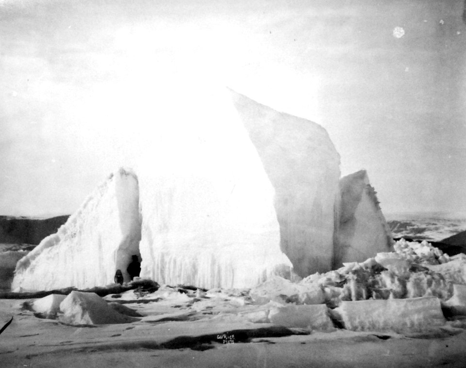 Paleocrystic block of ice, Breakwater Point Lady Franklin Bay, June 1882 (42300556142)