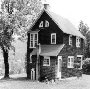 Pakatakan-13-Garden Cottage