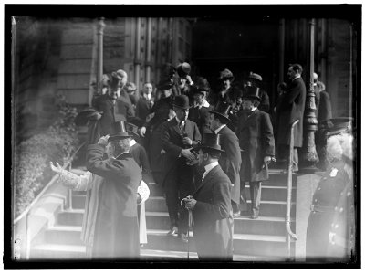 PAN AMERICAN MASS. THANKSGIVING DAY AT ST. PATRICK'S. CROWDS LEAVING ST. PATRICK'S. MIN. NAON, CENTER, MONS. DOUGHERTY; CARDINAL GIBBONS; DR. BURNS LCCN2016865982