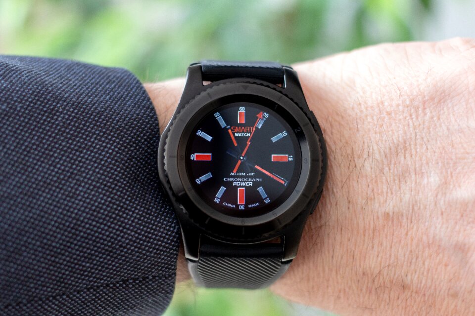 Modern pedometer heart rate monitor