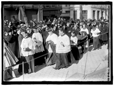 PAN AMERICAN MASS. THANKSGIVING DAY AT ST. PATRICK'S. MONS. DOUGHERTY; DR. BURNS; CARDINAL GIBBONS; MONS. KERBY LCCN2016863735