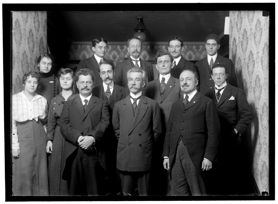 PAN AMERICAN SCIENTIFIC CONGRESS. BRAZILIAN DELEGATION. FRONT- DR. VITAL BRASIL; AMBASSADOR DA GAMA,CHAIRMAN OF THE DELEGATION; ANTONIO CARLOS SIMOENS DA SILVA; JOAQUIN DE OLIVEIRA BOLETHO LCCN2016866671