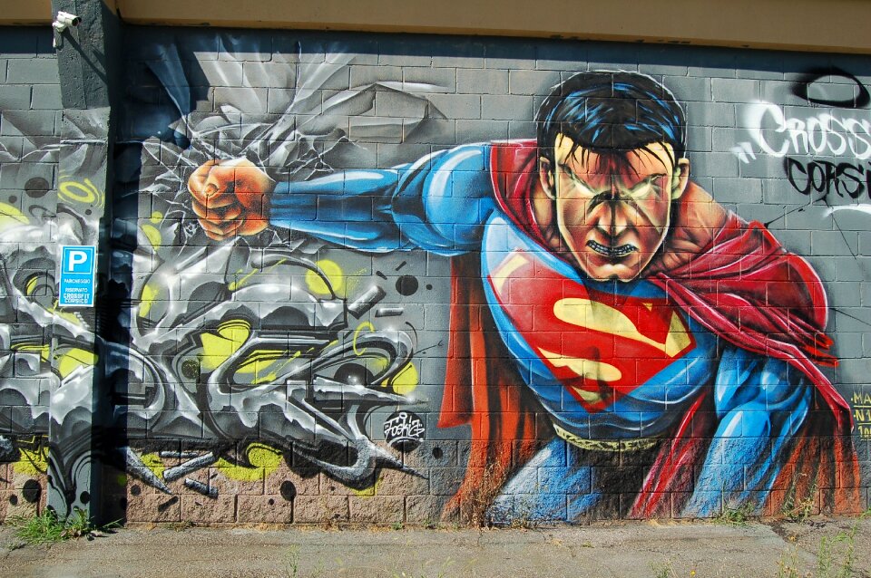 Painting graffiti public