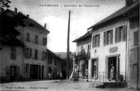Panissage, quartier de l'industrie, vers 1920, p154 de L'Isère les 533 communes - photo J M Manon, c Chabert Panissage