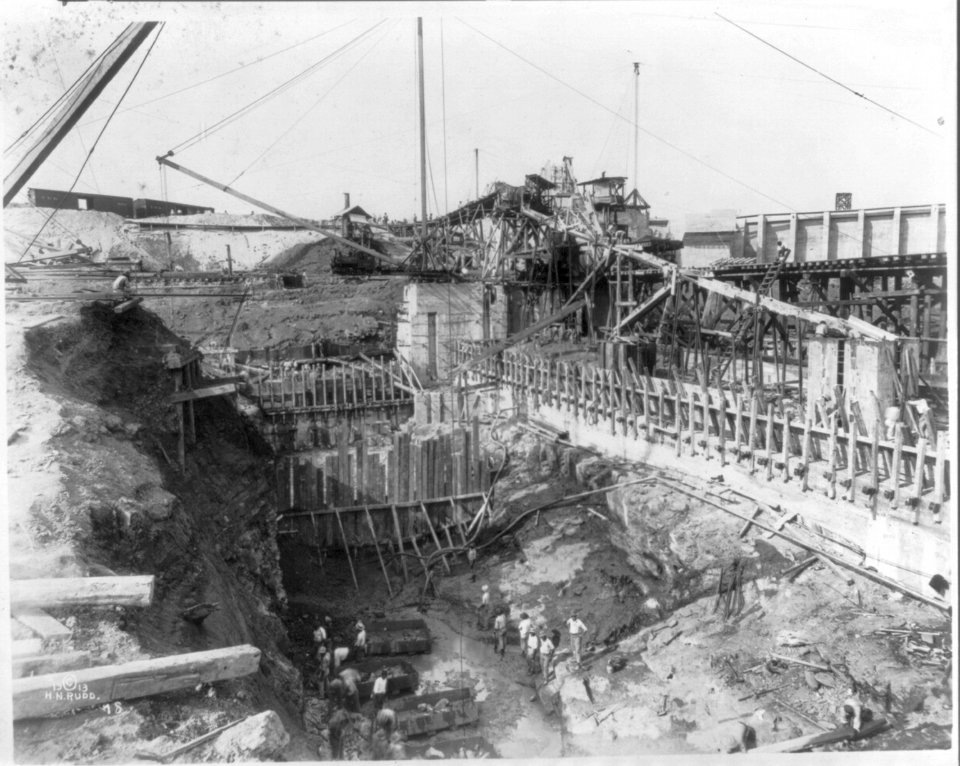 Panama Canal construction LCCN2006680089