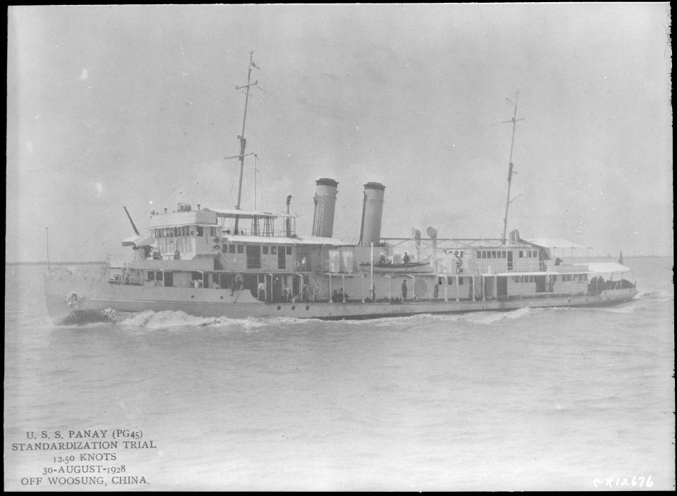 Panay (River Gunboat PG45). Port bow, underway, 08-30-1928 - NARA - 512989