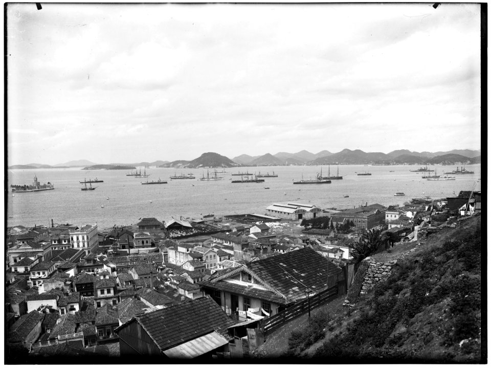 Panorama do Rio de Janeiro tomado do Morro do Castelo - 1