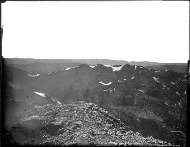 Panorama from summit of Mount Lincoln, Colorado, showing head of Montgomery Gulch, Tennessee Pass and Mountain of the... - NARA - 517681