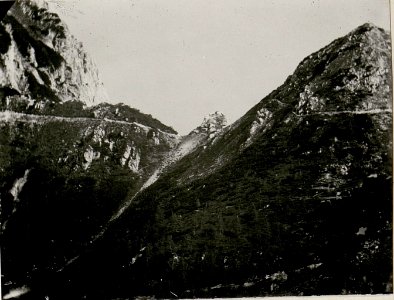 Panorama vom dem kl. Nabois ¤ 1725 geg. d.ital. Stellungen des Mittagskofel.II. Teilbild (BildID 15517067)