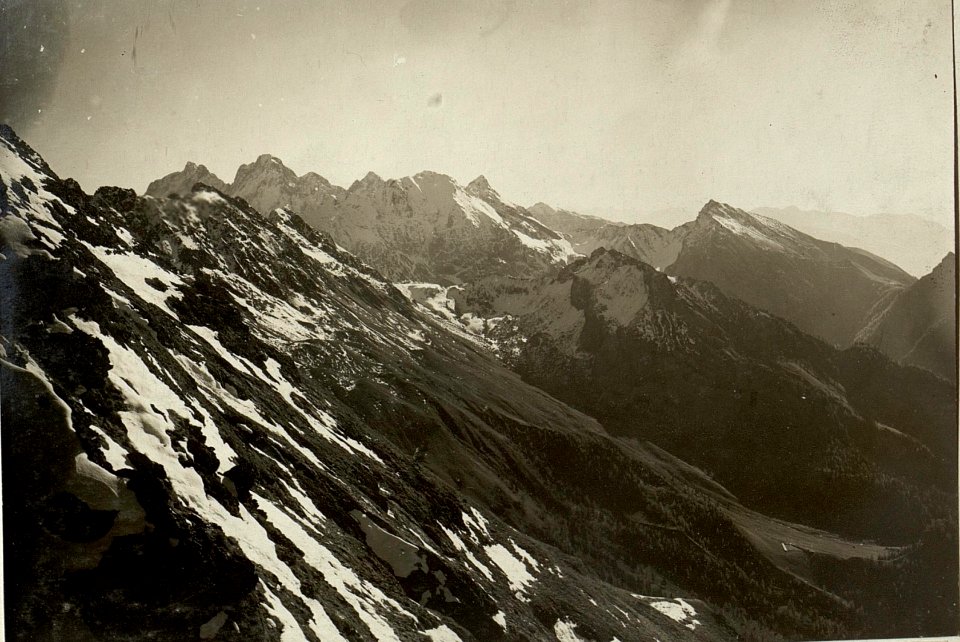Panorama vom Schönjöchl (Kote 2296) nach SO.S. und SW. (BildID 15469425)