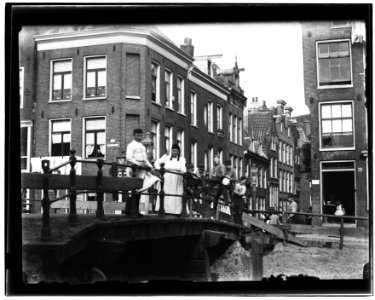 Palmgracht 46 (ged ,rechts) en 48 (ged, links) Jacob Olie (max res) photo