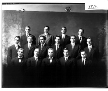 Pan-Hellenic Council group portrait 1910 (3194465110)