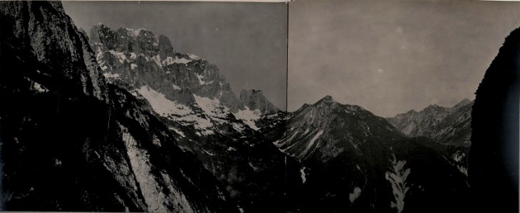 Panorama von der Kleinen Naboisscharte gegen Montasch und Köpfach, aufgenommen am 1.6.1916 (BildID 15473220)