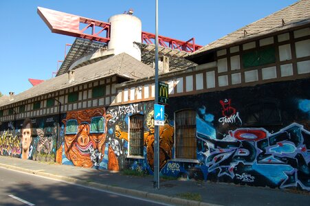 Painting graffiti public