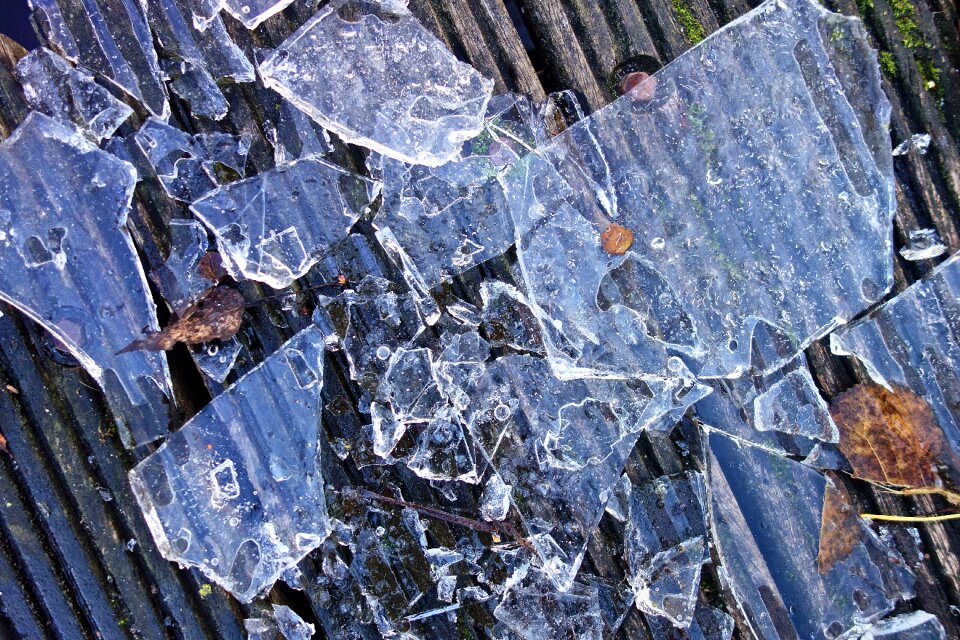 Ice splinters smashed ice piece