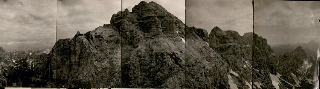 Panorama von Kastrein gesehen (Inft.Stellung.) (25-7.1917.) (BildID 15801861)