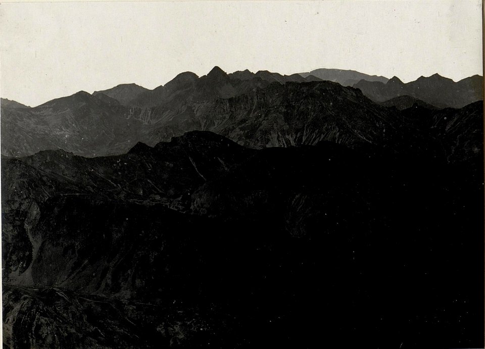Panorama zwischen Cadin-Joch Valsugana.. Standpunkt Monte Cola (BildID 15631274)