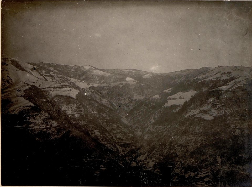 Panorama, Col del Rosso. Standpunkt Monte Spiel. (2 Teilbild zu WK1 ALB084 24417a) (BildID 15634814)