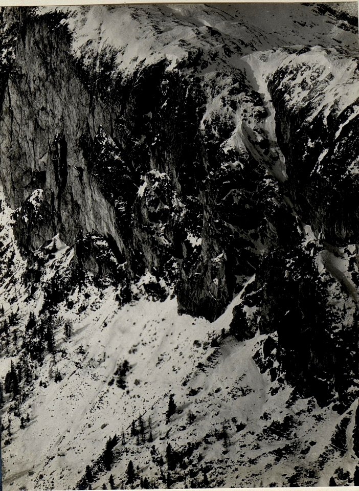 Panorama, Col di Lana, Monte Sief. Standpunkt Sasso di Stria. (8. Teilbild zu WK1 ALB82 24333a) (BildID 15629859)