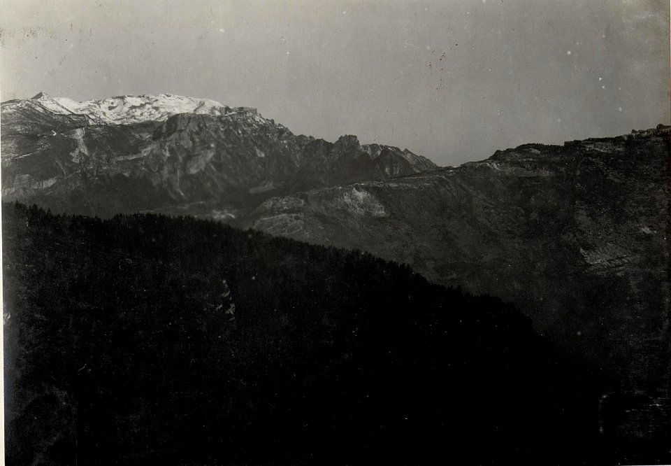 Panorama, Coni Zugna, Zugna Torta, Pasubio. Standpunkt, Creino. (1. Teilbild = WK1 ALB82 24331a) (BildID 15629754)