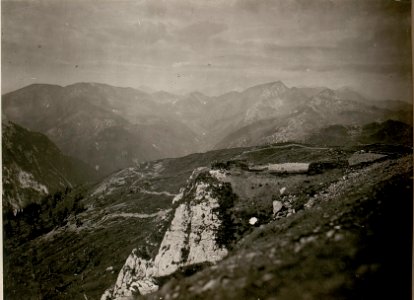 Panorama vom Art.-Beobachter am Lanzenkopf gegen Pizzul und Mt.Zermula. (19-8.1917.) (BildID 15803464)