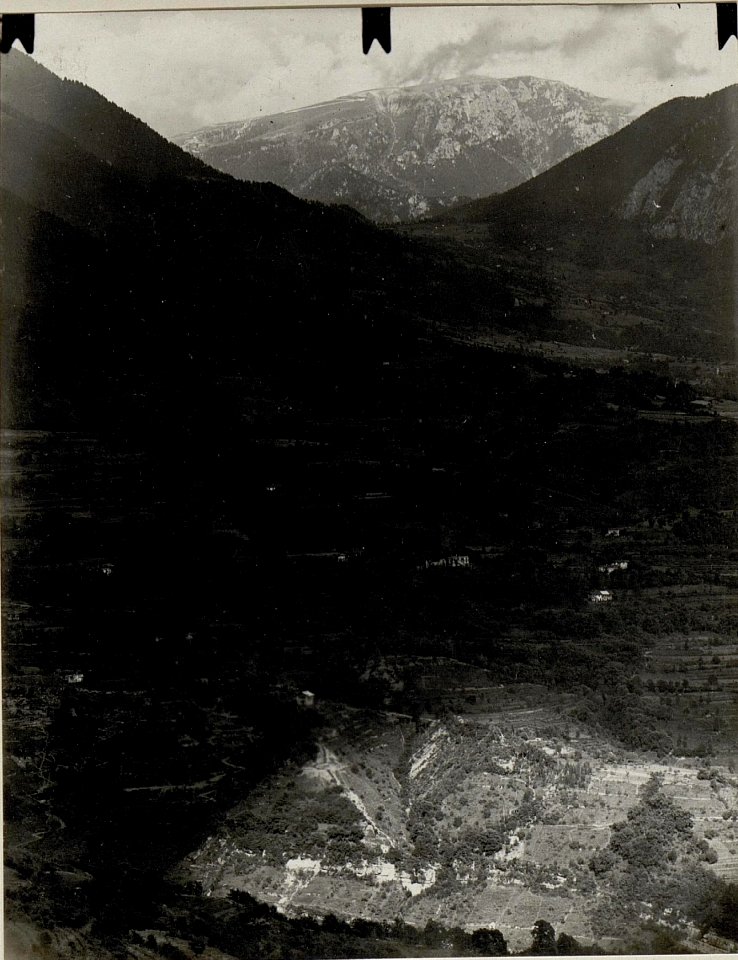 Panorama, Standpunkt S. Pietro (3. Teilbild zu WK1 ALB083 24379a) (BildID 15632449)